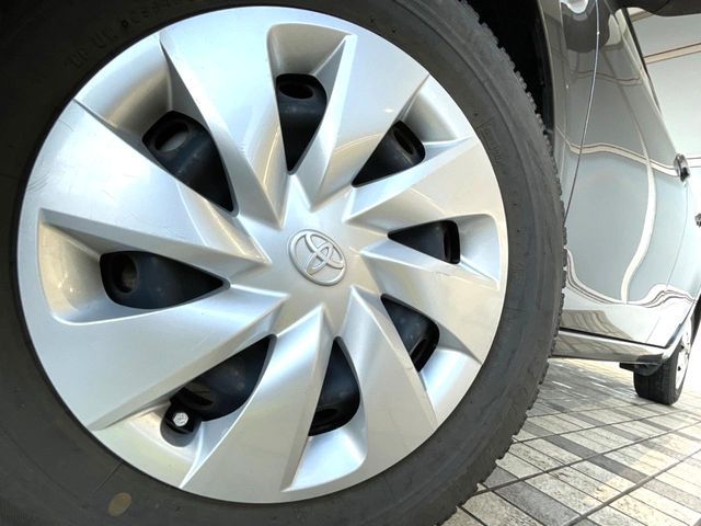 TOYOTA VITZ 2018 Image 31