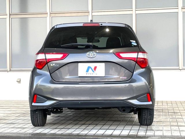 TOYOTA VITZ 2018 Image 31