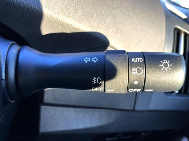 TOYOTA PRIUS 2015 Image 31