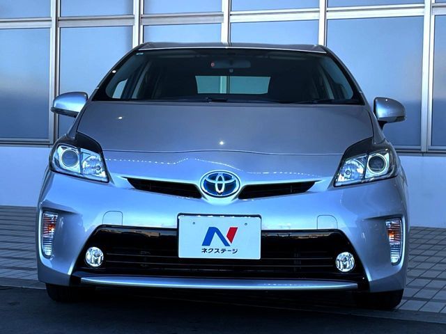 TOYOTA PRIUS 2015 Image 31