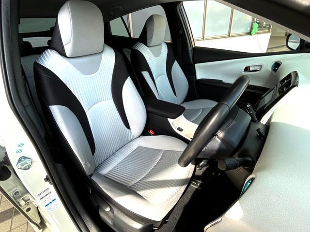 TOYOTA PRIUS 4WD 2016 Image 31