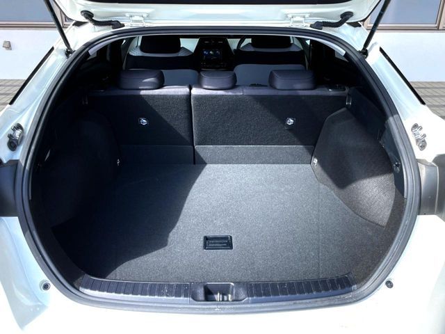 TOYOTA PRIUS 4WD 2016 Image 31