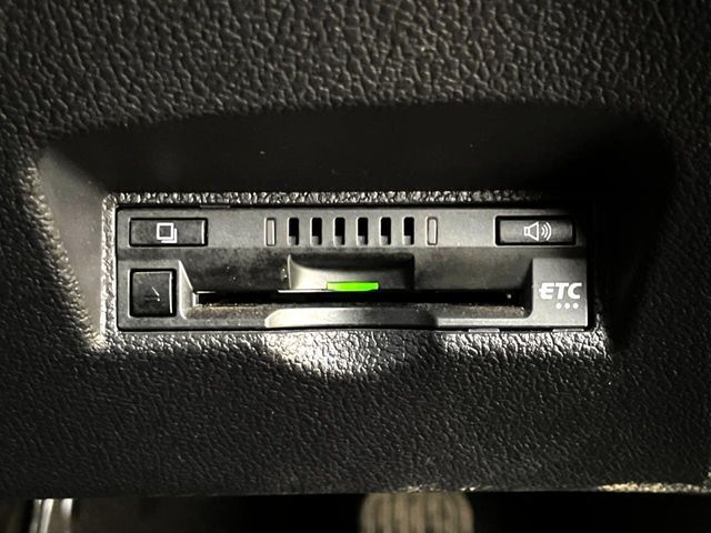 TOYOTA PRIUS 4WD 2017 Image 31