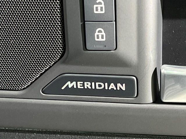 ROVER DEFENDER 2025 Image 31