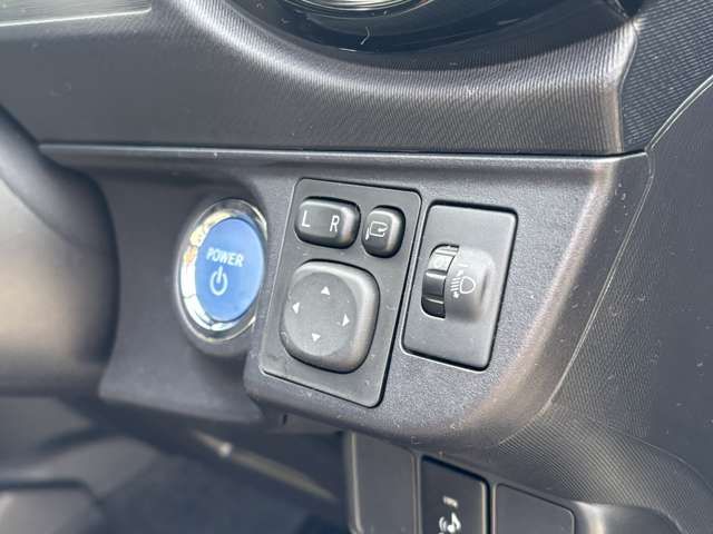 TOYOTA AQUA 2015 Image 31