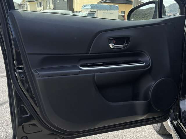 TOYOTA AQUA 2015 Image 31