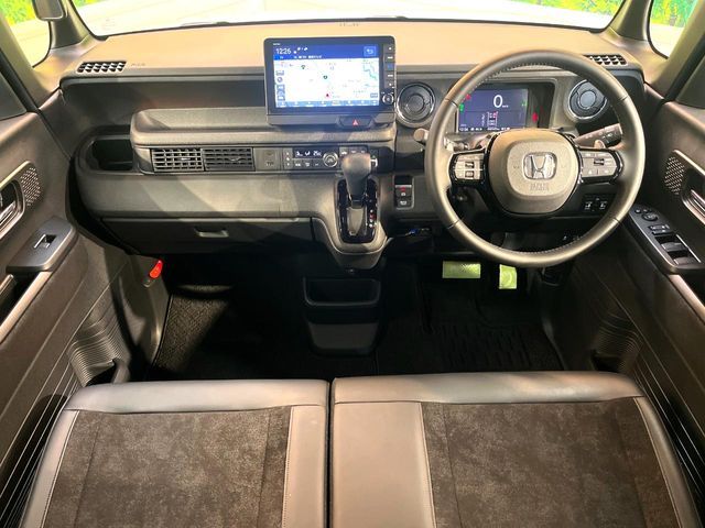 HONDA N BOX CUSTOM 2024 Image 31