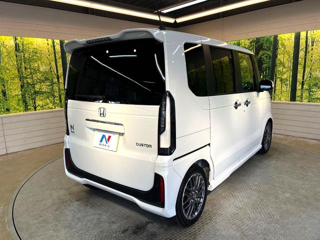 HONDA N BOX CUSTOM 2024 Image 31