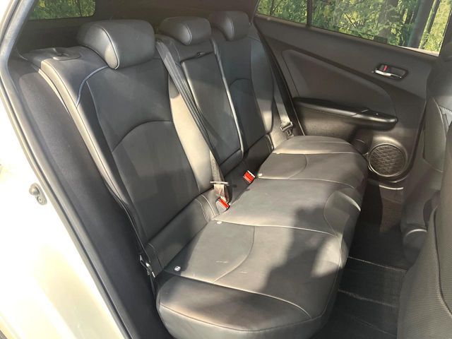 TOYOTA PRIUS 2017 Image 31