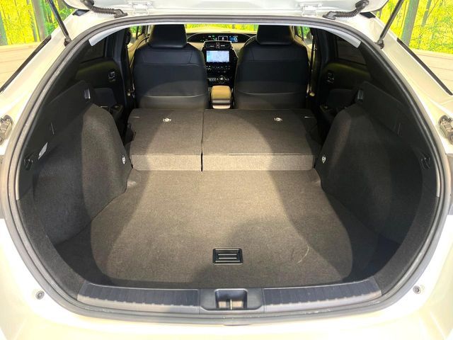 TOYOTA PRIUS 2017 Image 31