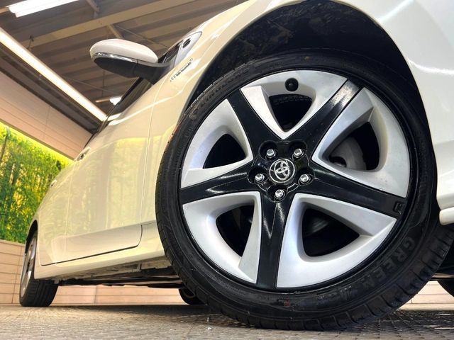 TOYOTA PRIUS 2017 Image 31