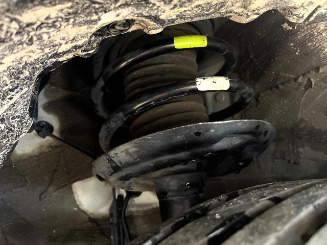 TOYOTA PRIUS 2017 Image 31