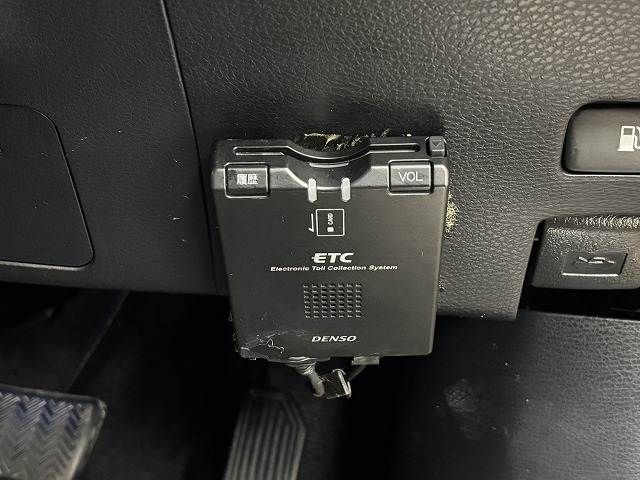 TOYOTA HARRIER 2WD 2013 Image 31