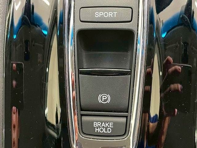 HONDA VEZEL HYBRID 2015 Image 31