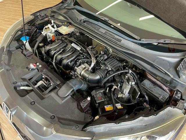 HONDA VEZEL HYBRID 2015 Image 31