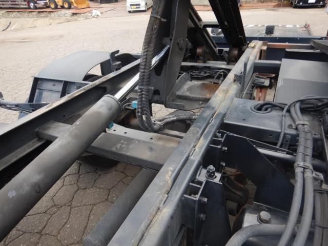 MITSUBISHI FUSOU FIGHTER 2014 Image 31