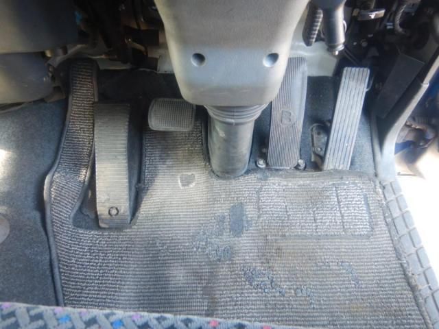 MITSUBISHI FUSOU FIGHTER 2008 Image 31