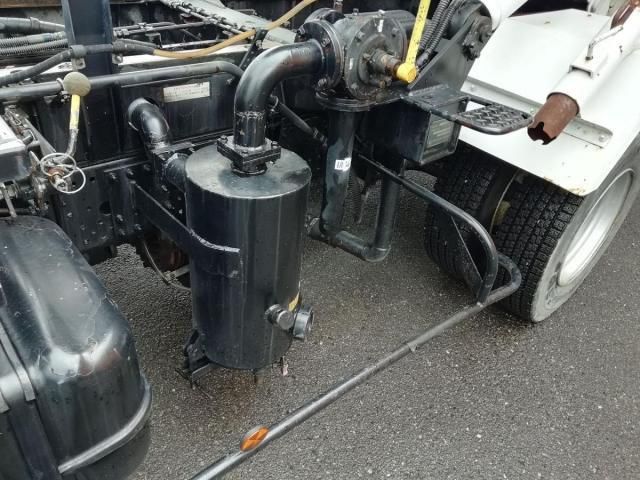 ISUZU FORWARD 2011 Image 31