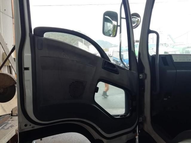 ISUZU FORWARD 2011 Image 31