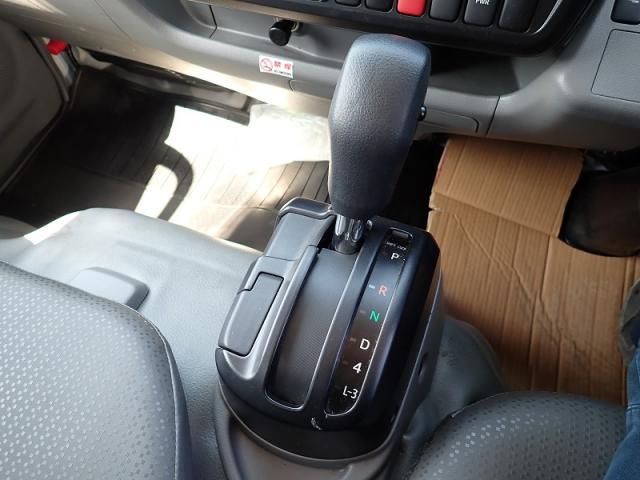 HINO DUTRO 2024 Image 31