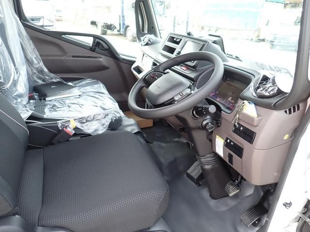 MITSUBISHI CANTER 2025 Image 31