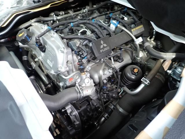 MITSUBISHI CANTER 2025 Image 31