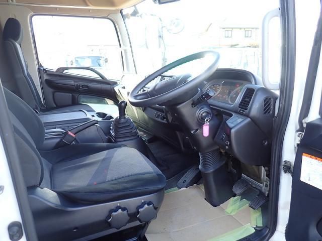 HINO DUTRO 2014 Image 31