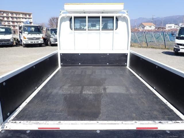 MITSUBISHI CANTER 2025 Image 31