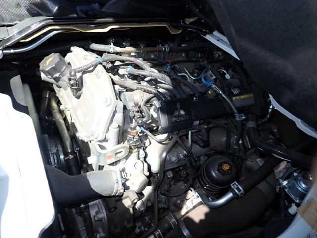 MITSUBISHI CANTER 2025 Image 31