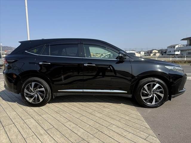 TOYOTA HARRIER 2WD 2018 Image 31