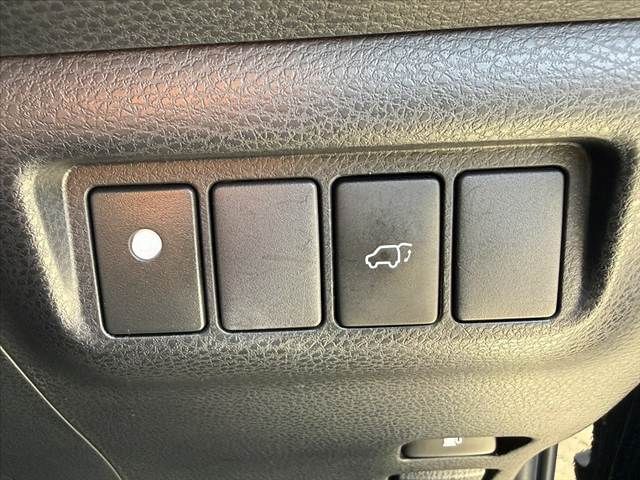 TOYOTA HARRIER 2WD 2018 Image 31