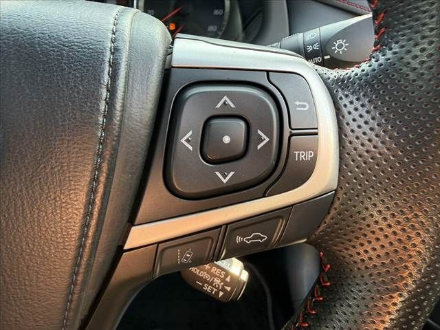 TOYOTA HARRIER 2WD 2018 Image 31