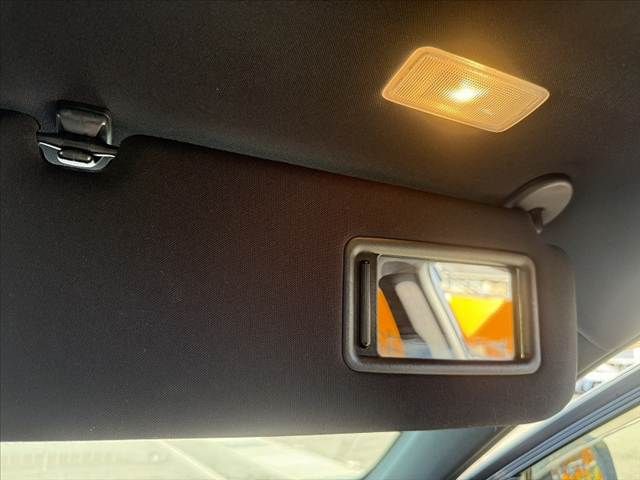 TOYOTA HARRIER 2WD 2018 Image 31