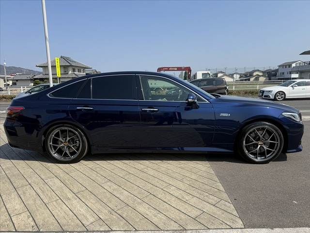 TOYOTA CROWN SEDAN HYBRID 2021 Image 31