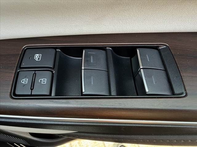 TOYOTA CROWN SEDAN HYBRID 2021 Image 31