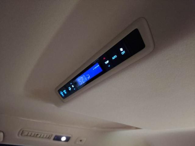 TOYOTA ALPHARD 2015 Image 31