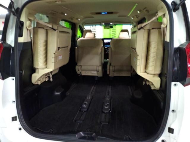 TOYOTA ALPHARD 2015 Image 31