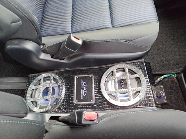 TOYOTA VOXY 2015 Image 31