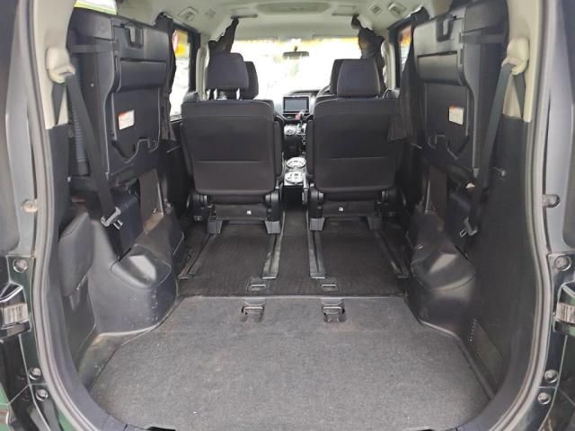 TOYOTA VOXY 2015 Image 31