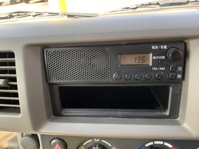 SUZUKI EVERY VAN 2013 Image 31