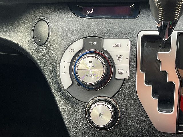 TOYOTA SIENTA HYBRID 2021 Image 31