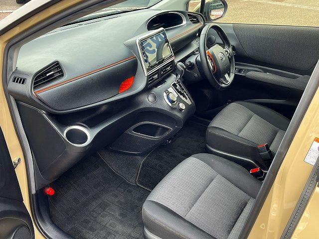 TOYOTA SIENTA HYBRID 2021 Image 31