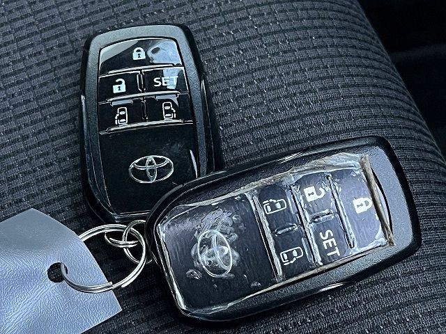 TOYOTA SIENTA HYBRID 2021 Image 31