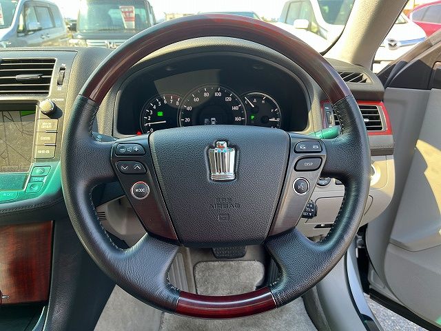 TOYOTA CROWN SEDAN 2008 Image 31