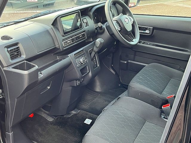 DAIHATSU ATRAI VAN 2021 Image 31