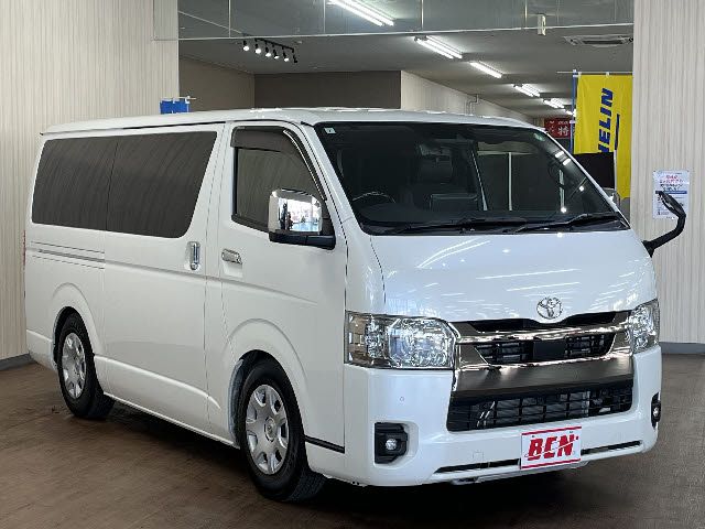 TOYOTA HIACE VAN 2WD 2022 Image 31