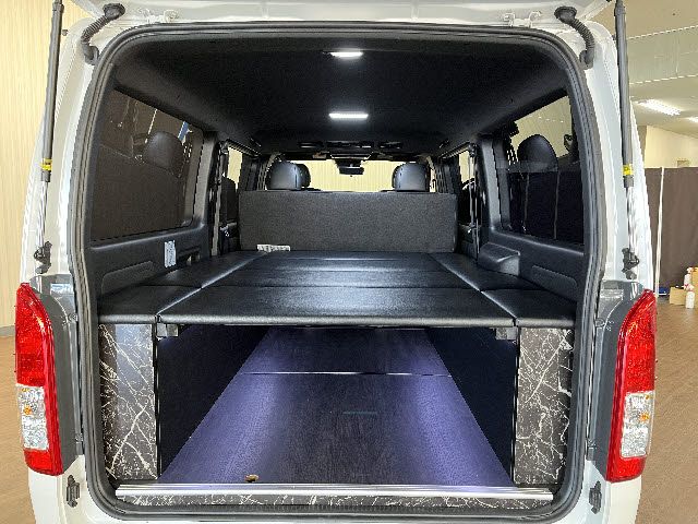 TOYOTA HIACE VAN 2WD 2022 Image 31