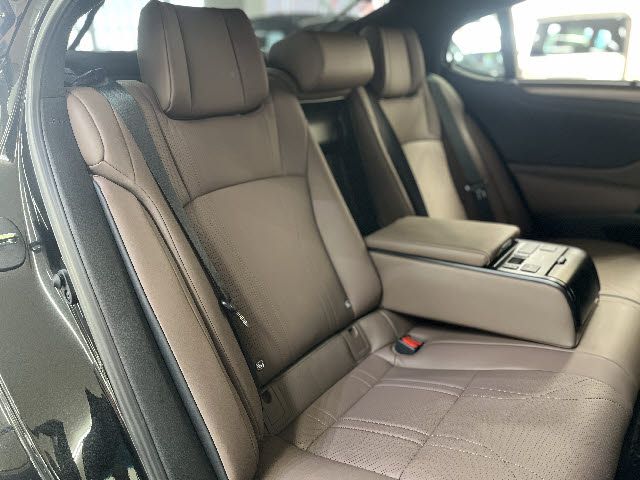 TOYOTA LEXUS ES300H 2022 Image 31