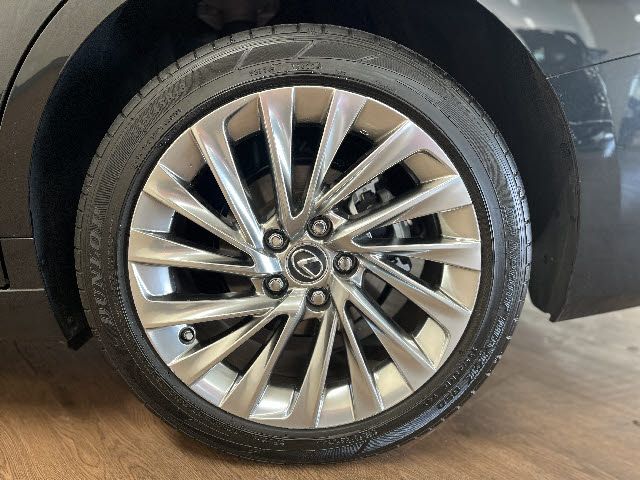 TOYOTA LEXUS ES300H 2022 Image 31