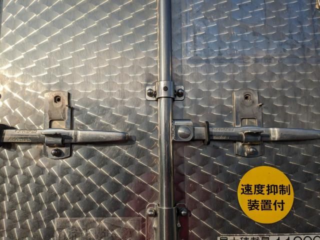 NISSAN DIESEL QUON 2021 Image 31